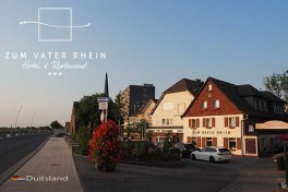 Hotel Restaurant Zum Vater Rhein Monheim Am Rhein Duitsland Aan De Rijn